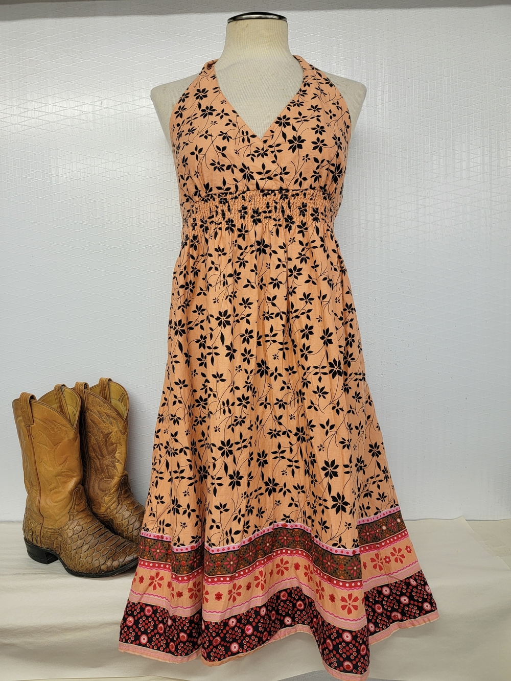 Halter Floral Midi Dress - Bohemian Vibe - Picture 2 of 8